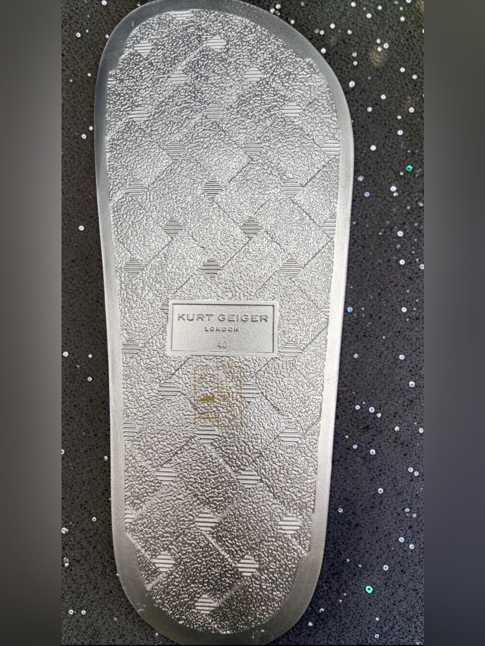 Kurt Geiger London Meena Eagle Silver Glitter Slides NWT - Picture 13 of 15